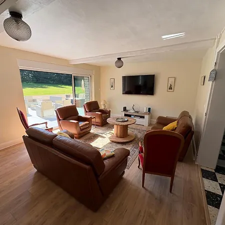 Le Domaine Du Tronquoi. *