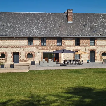 Le Domaine Du Tronquoi. *